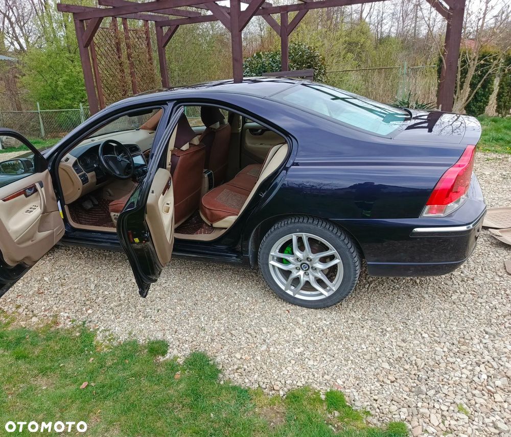 Volvo S60 2.5T AWD Momentum - 2