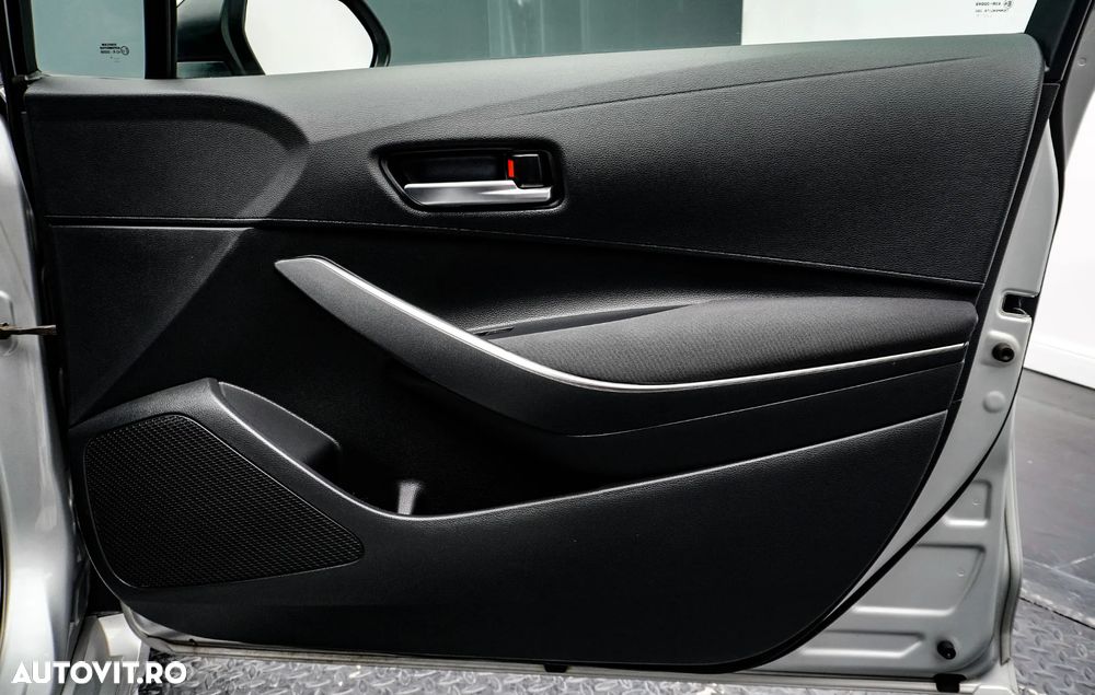 Toyota Corolla 1.8 HSD Dynamic - 22