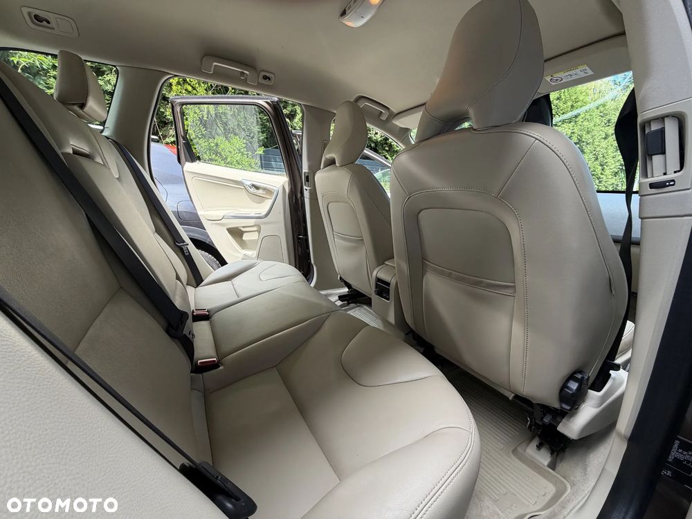 Volvo XC 60 D4 Drive-E Summum - 19