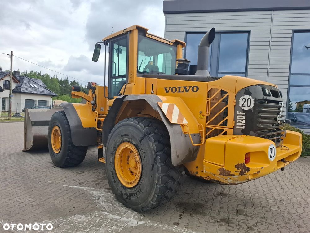 Volvo L120F - 2