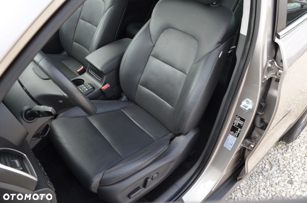 Hyundai Tucson 1.6 T-GDI GO 4WD DCT - 28