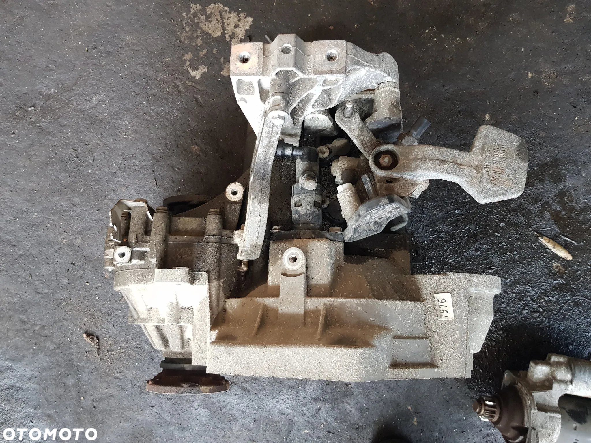 VW Passat B7 1.6 TDI Skrzynia Biegów manualna MYP 6B - 2