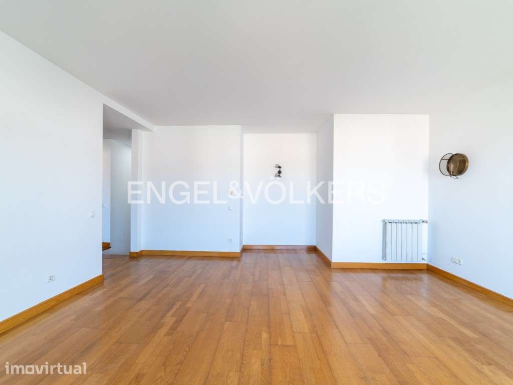 Elegante Duplex T2 com Terraço, Garagem e Vista Desafogada em Campo... - Grande imagem: 4/25