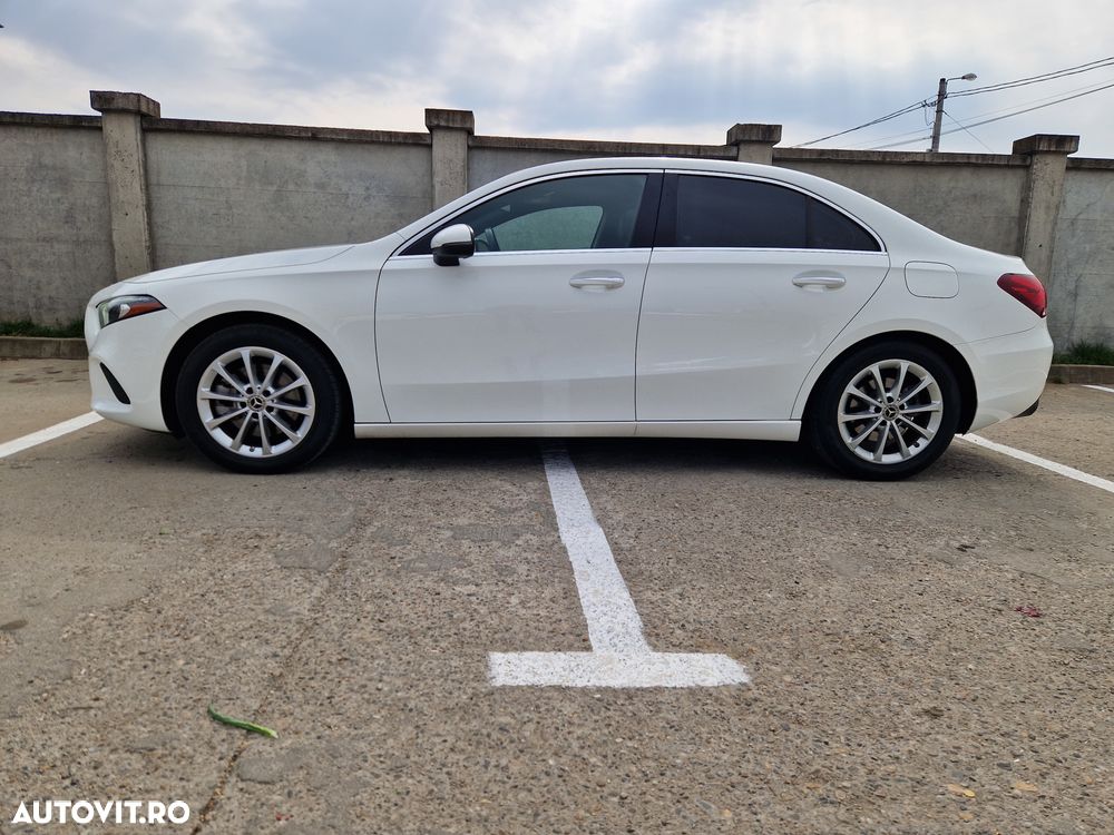 Mercedes-Benz A 220 Sedan 7G-DCT - 8