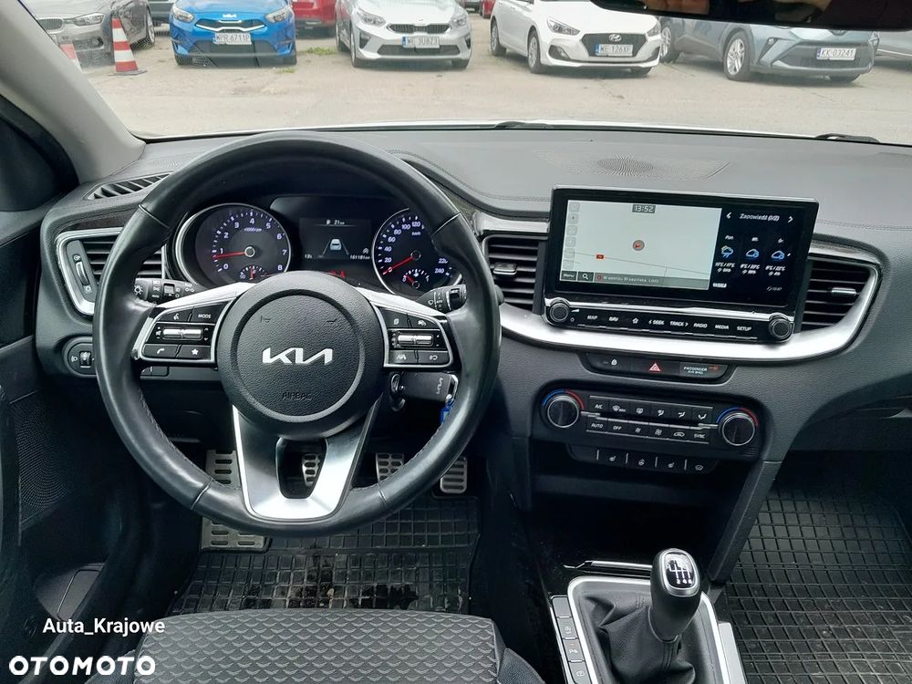 Kia Ceed 1.5 T-GDI Business Line - 11