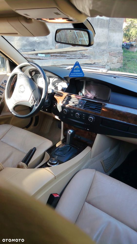 BMW Seria 5 523i - 3
