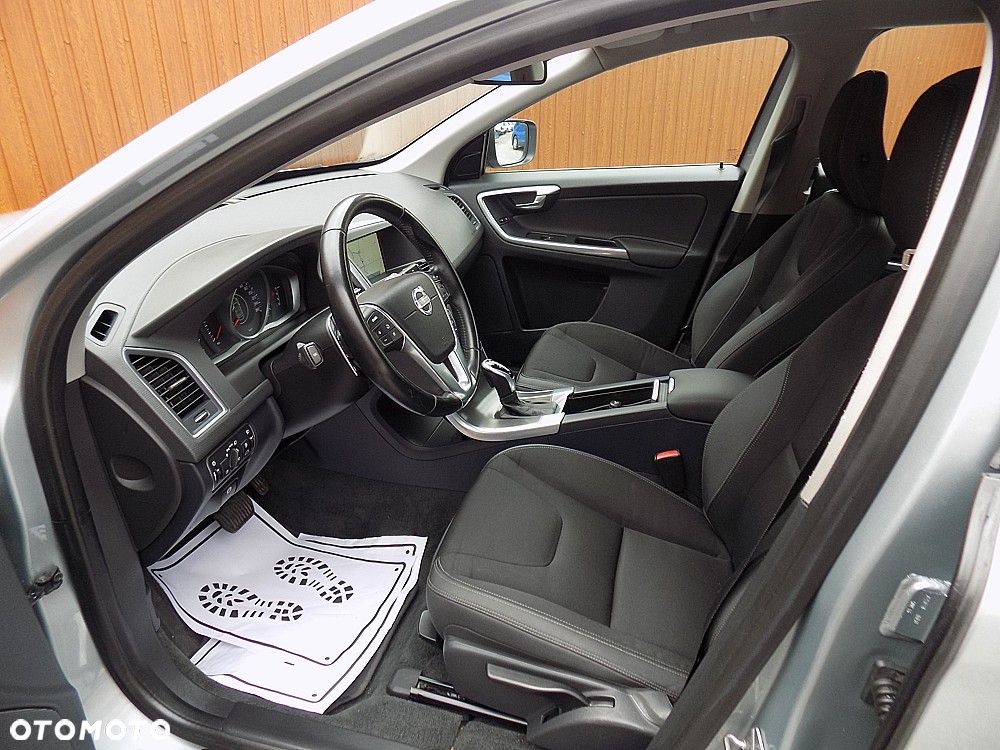 Volvo XC 60 D4 Geartronic Kinetic - 5