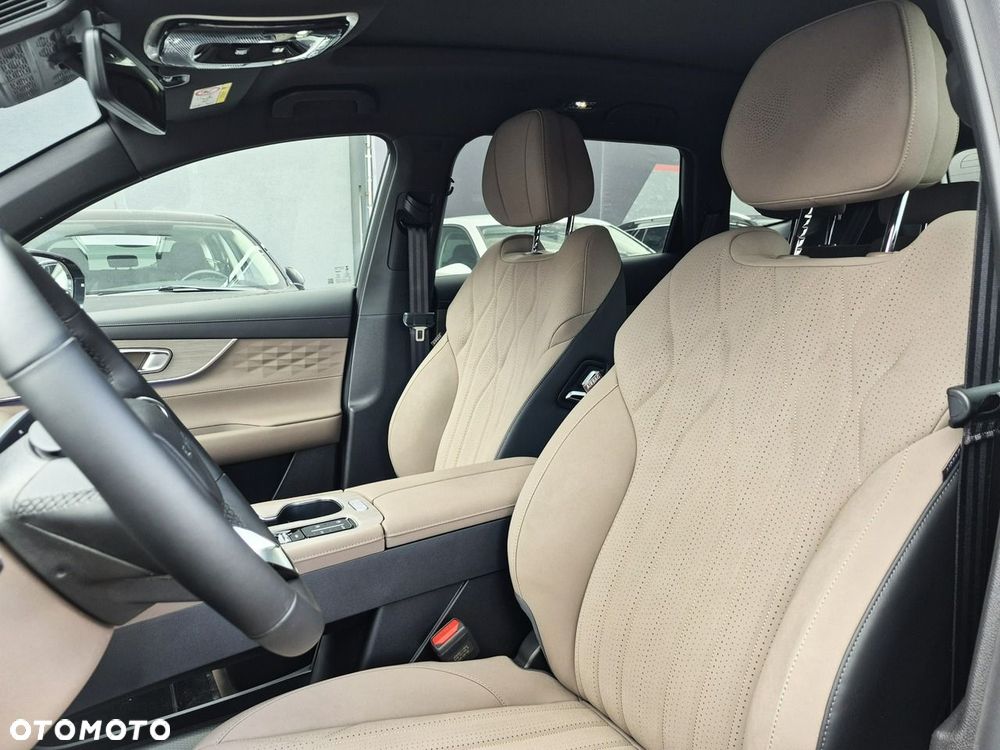 Chery Tiggo 8 1.5 T-GDI Super Hybrid Prestige DCT - 23