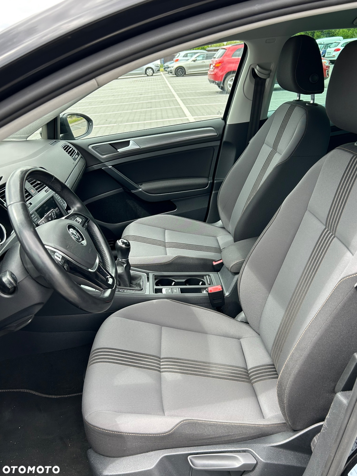 Volkswagen Golf 1.2 TSI BlueMotion Technology Comfortline - 20