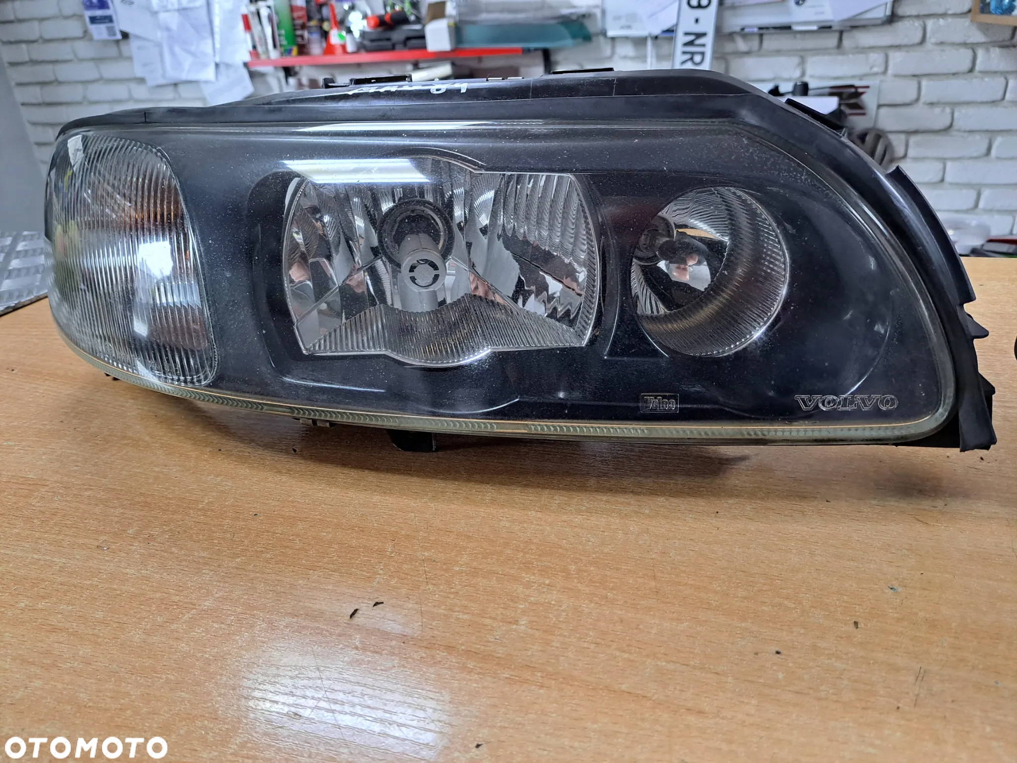 Volvo S60 V70 XC70 LAMPA PRZEDNIA XENON EUROPA PRAWA LEWA PRZEDLIFT IDEALNE - 4
