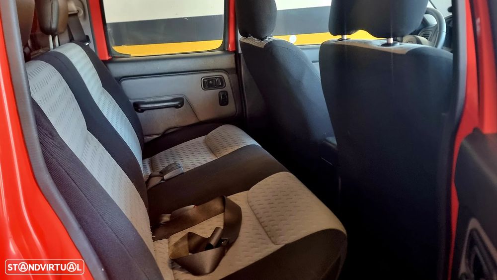 Nissan Navara 2.5 dCi CD Pilot - 10