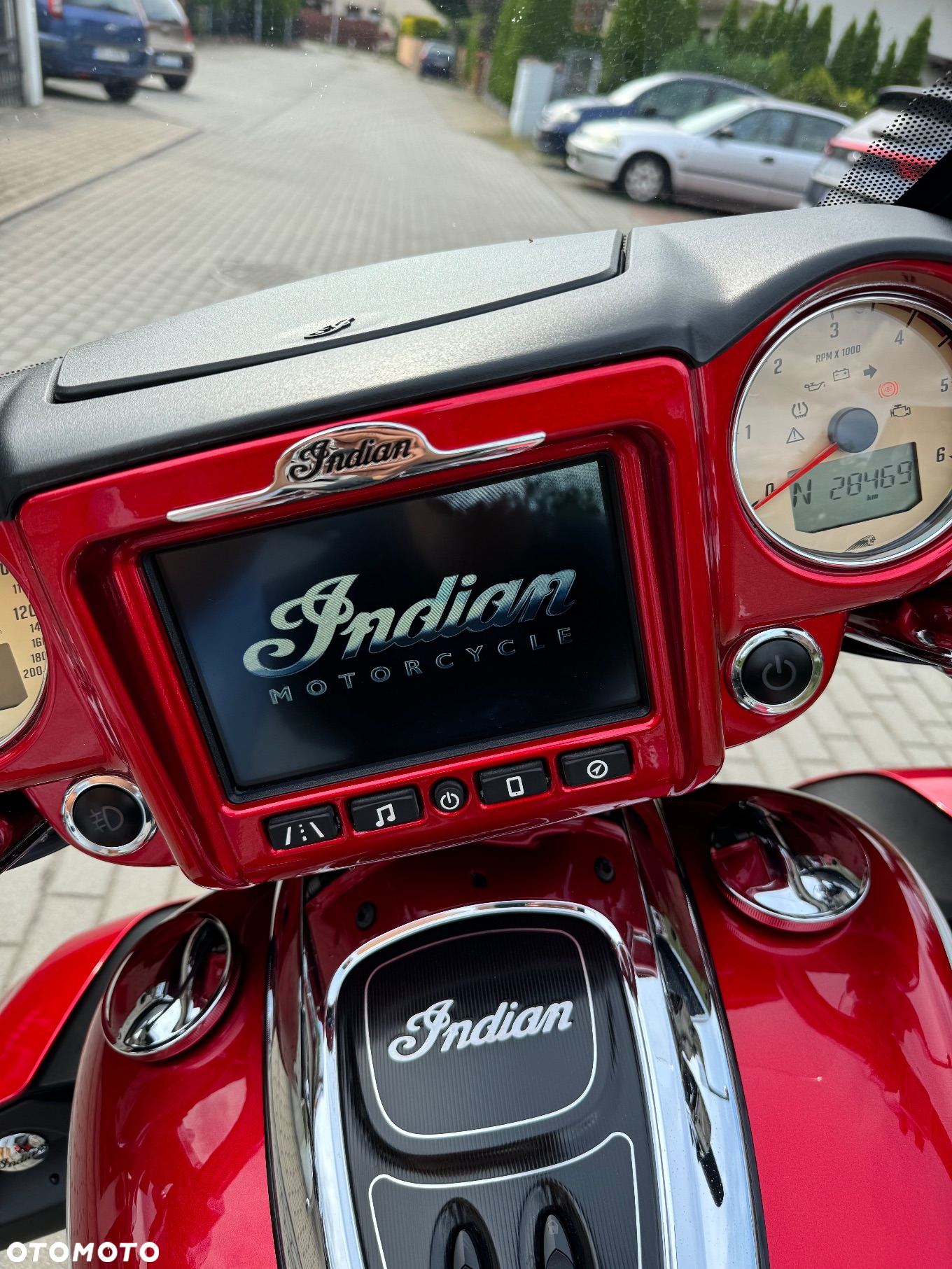 Indian Roadmaster - 9