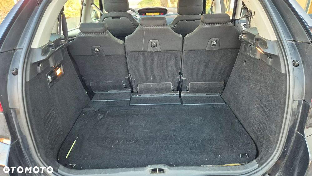 Citroën C4 Picasso - 15