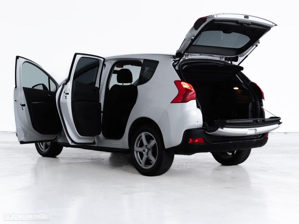 Peugeot 3008 1.6 HDi Access - 5