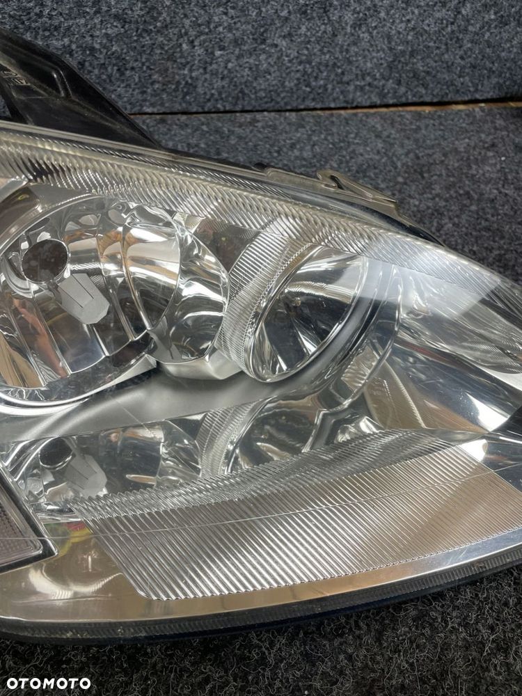 ford c-max mk1 lampa prawa przód przednia europa - 3