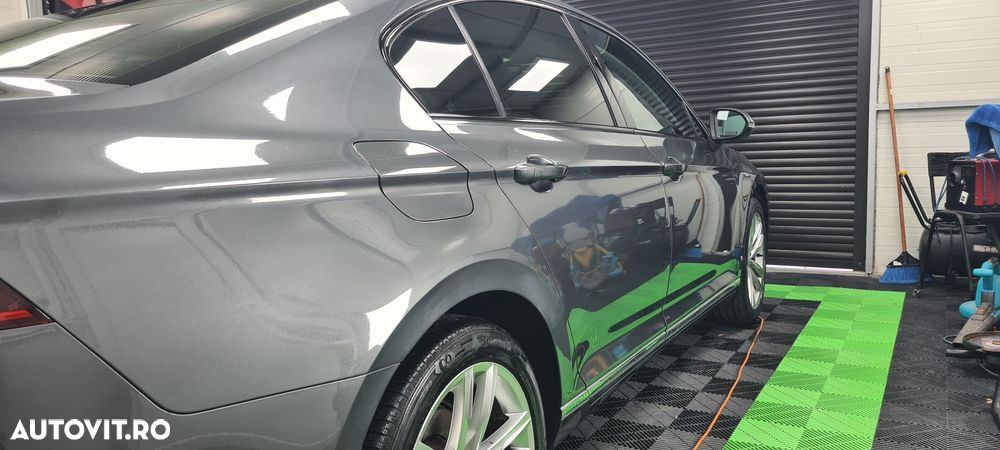 Volkswagen Passat - 5