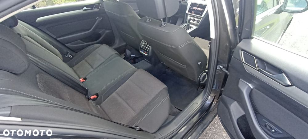 Volkswagen Passat 2.0 TDI BMT Comfortline DSG7 - 12