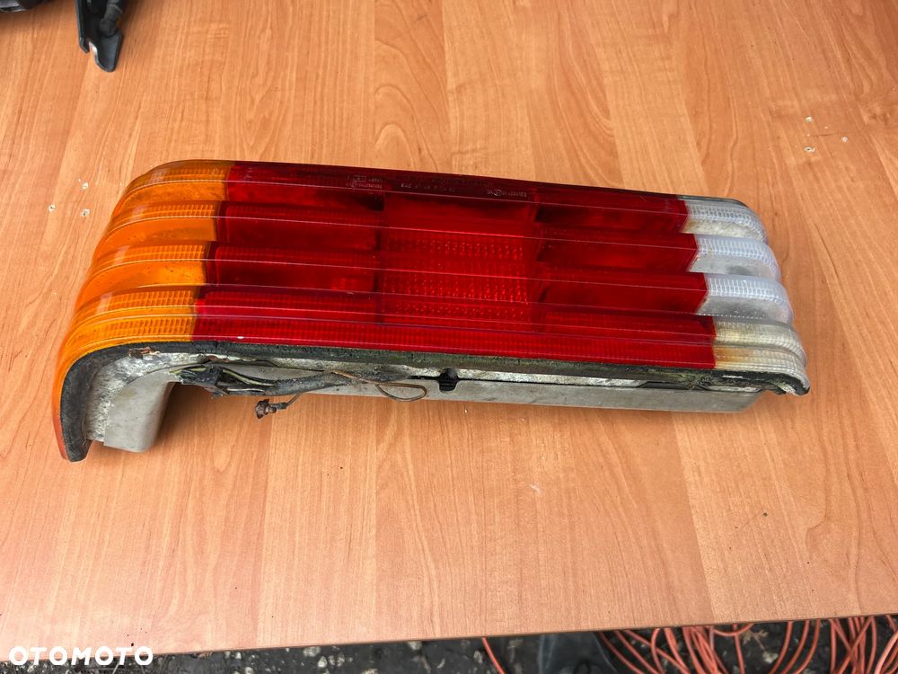 LAMPA TYŁ TYLNA LEWA MERCEDES SL SLC R107 C107 W107 1078200964 - 2
