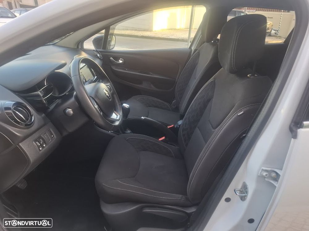 Renault Clio Sport Tourer 0.9 TCe Limited - 31