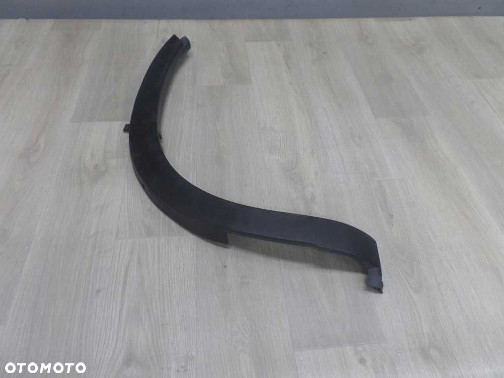 IVECO DAILY IV 06-11 LISTWA SIERP BLOTNIKA PRAWY 3802038 DX - 3