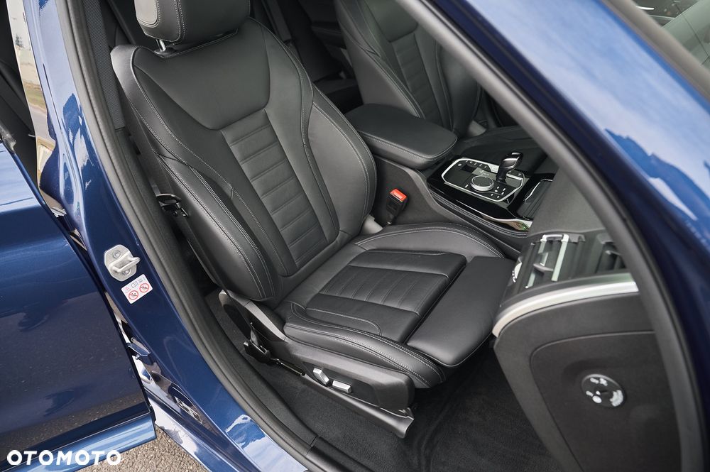 BMW X4 xDrive30d MHEV M Sport sport - 28