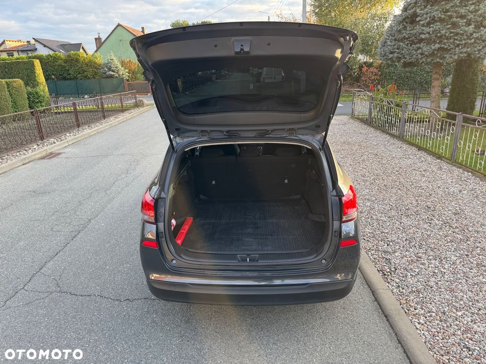 Hyundai i30 1.5 DPI Comfort - 12