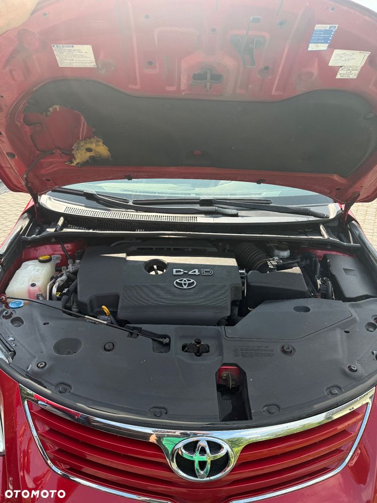 Toyota Avensis - 16