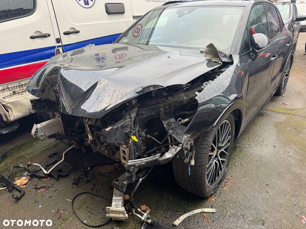 Porsche Cayenne - 10