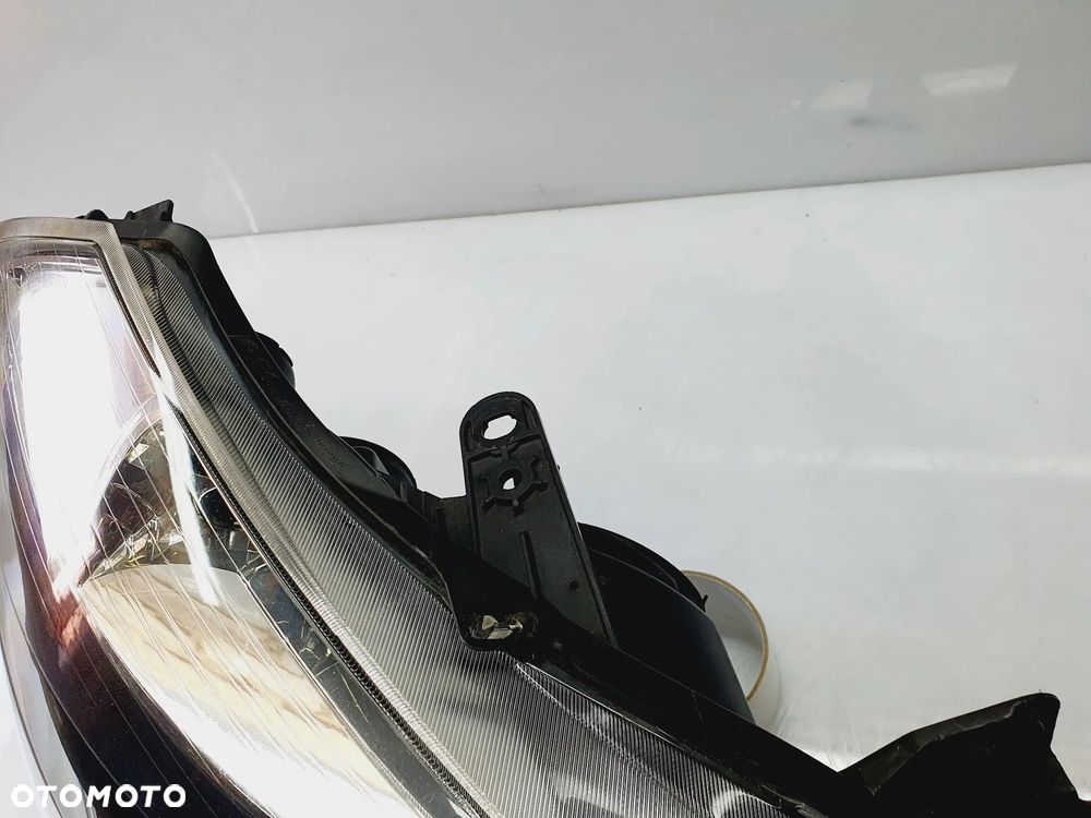 Lampa Prawa Renault Clio 3 III 05-08r soczewka - 4