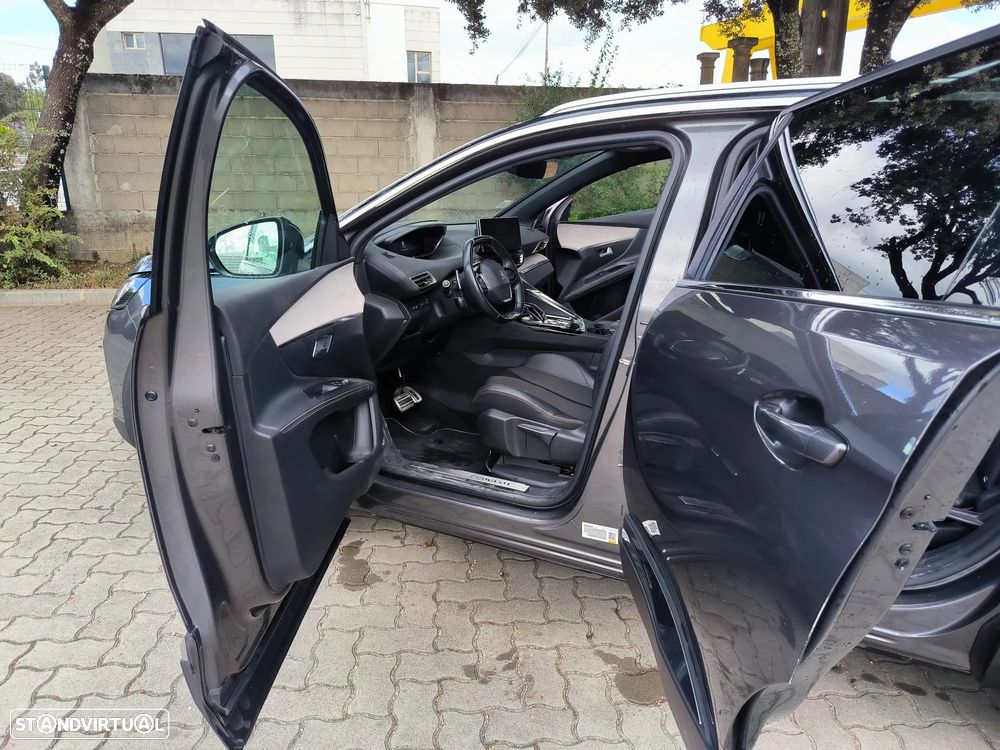 Peugeot 5008 1.5 BlueHDi Allure Pack EAT8 - 5