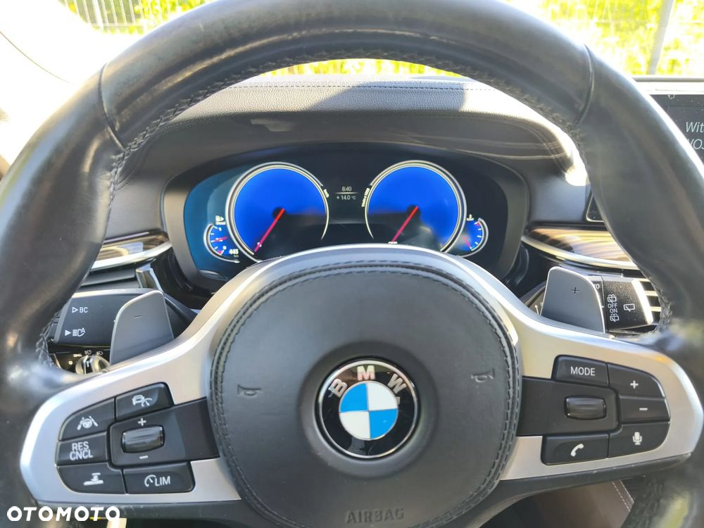 BMW Seria 5 525d Touring Luxury Line - 34
