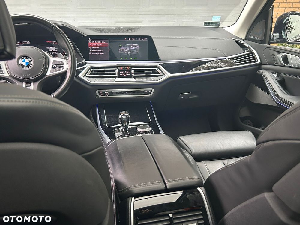 BMW X7 xDrive40i - 8