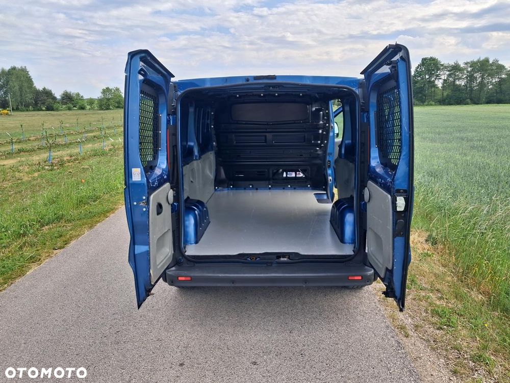 Renault Trafic - 23