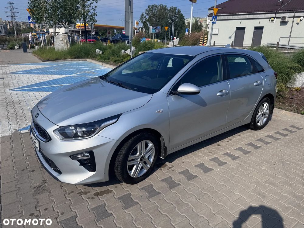 Kia Ceed 1.6 CRDi mHEV M - 1