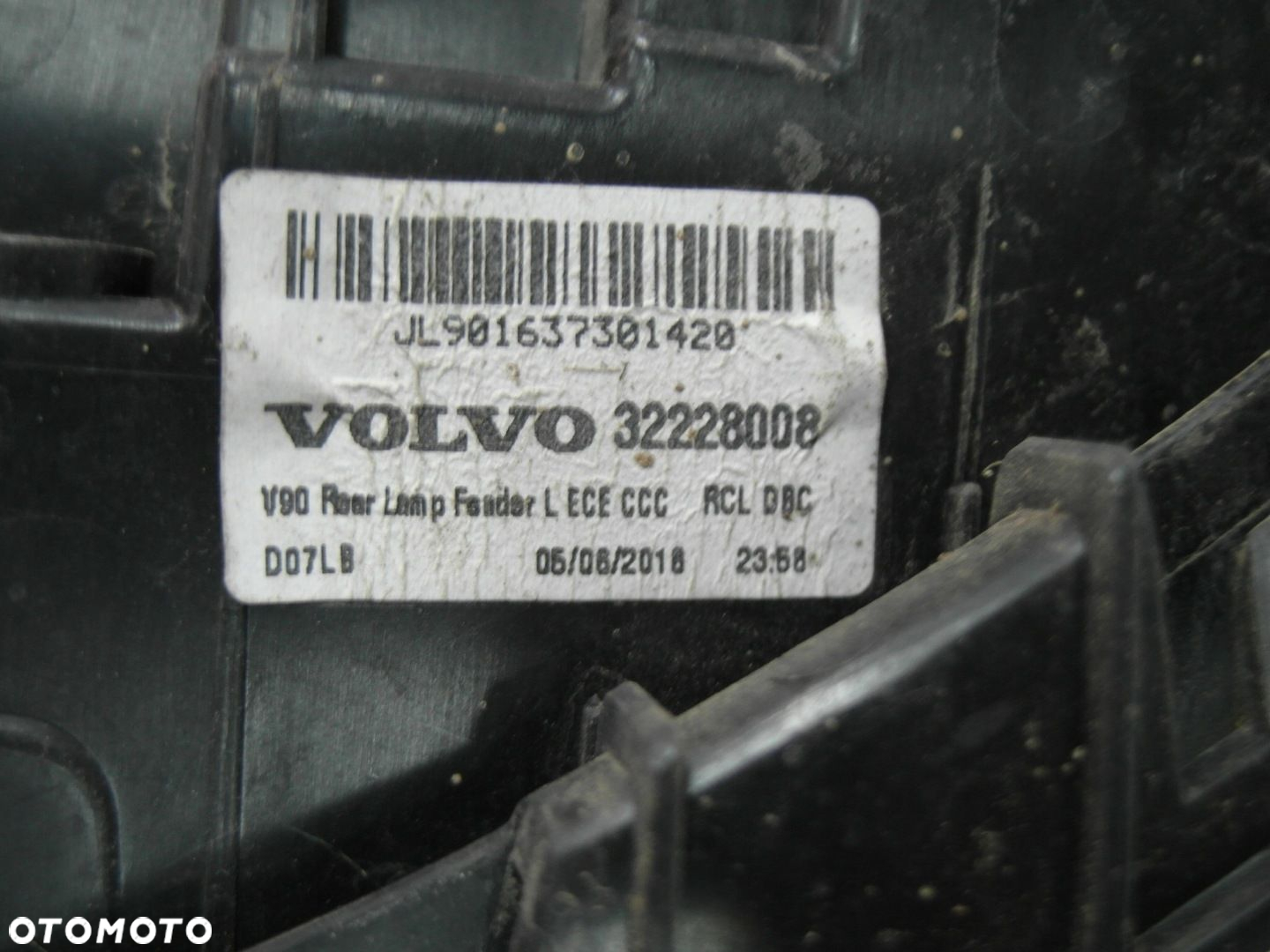 VOLVO V90 LAMPA TYLNA LEWA - 7