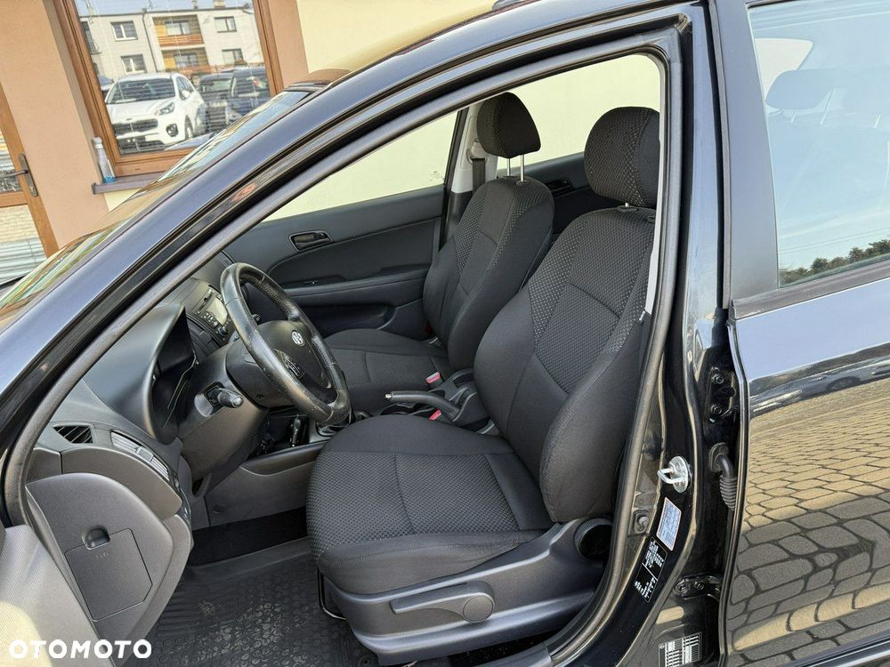 Hyundai i30 1.4 Classic + EU5 - 15
