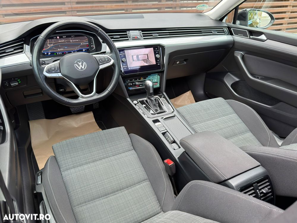 Volkswagen Passat - 21