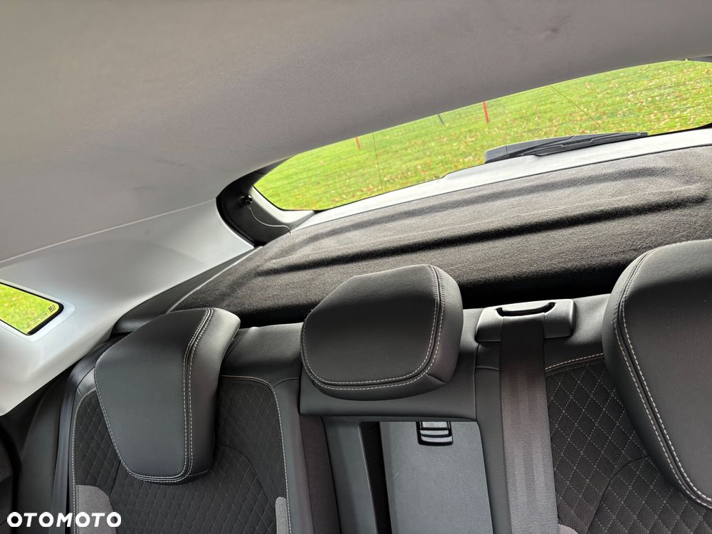 Opel Grandland X 1.2 T Ultimate S&S - 17