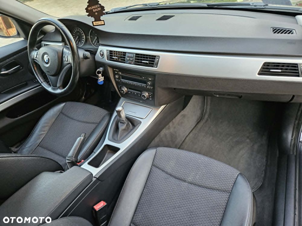 BMW Seria 3 316d - 9