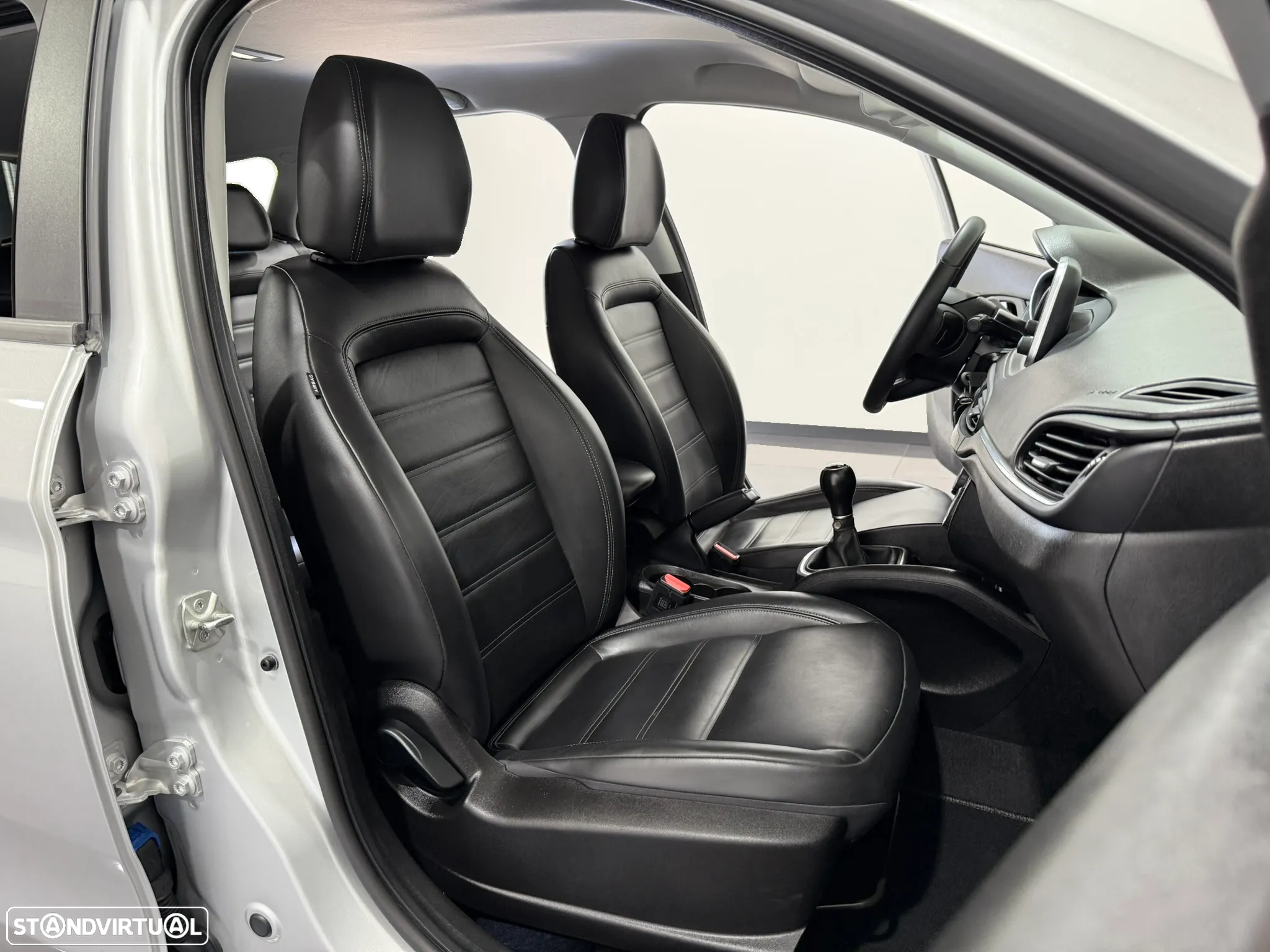 Fiat Tipo Station Wagon 1.3 M-Jet Lounge J17 - 35