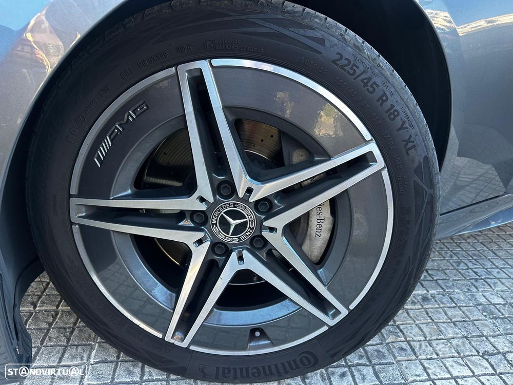 Mercedes-Benz C 300 e AMG Line - 16