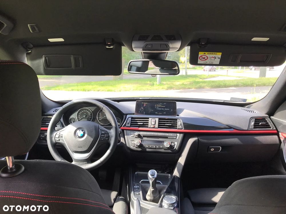 BMW 3GT 325d Sport Line - 8