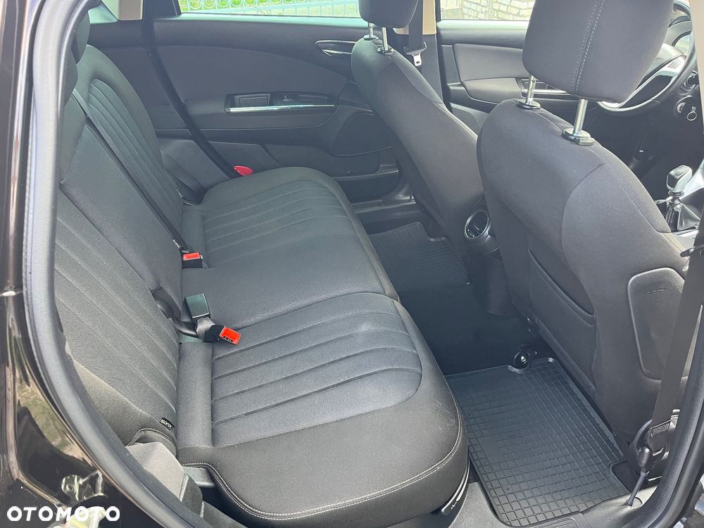 Lancia Delta 1.6 MJ Platino - 9