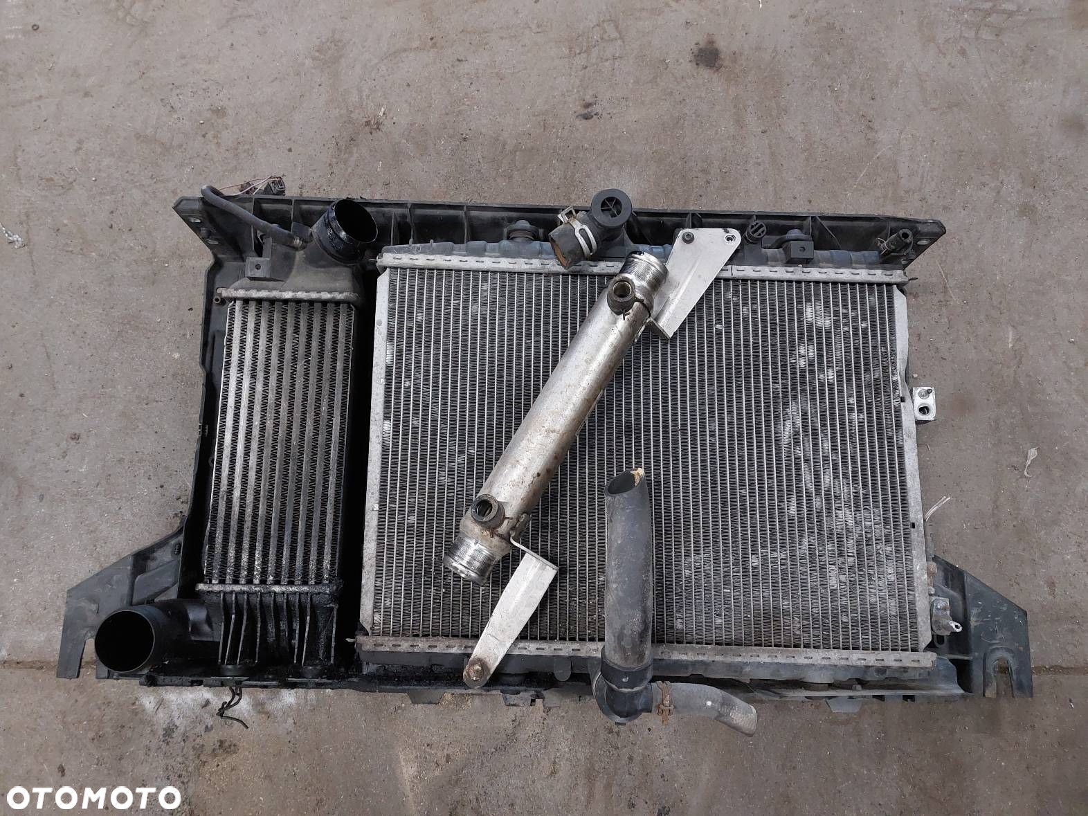 PAS PRZEDNI WZMOCNIENIE CZOŁOWE CITROEN C5 I 2.2 HDI - 4