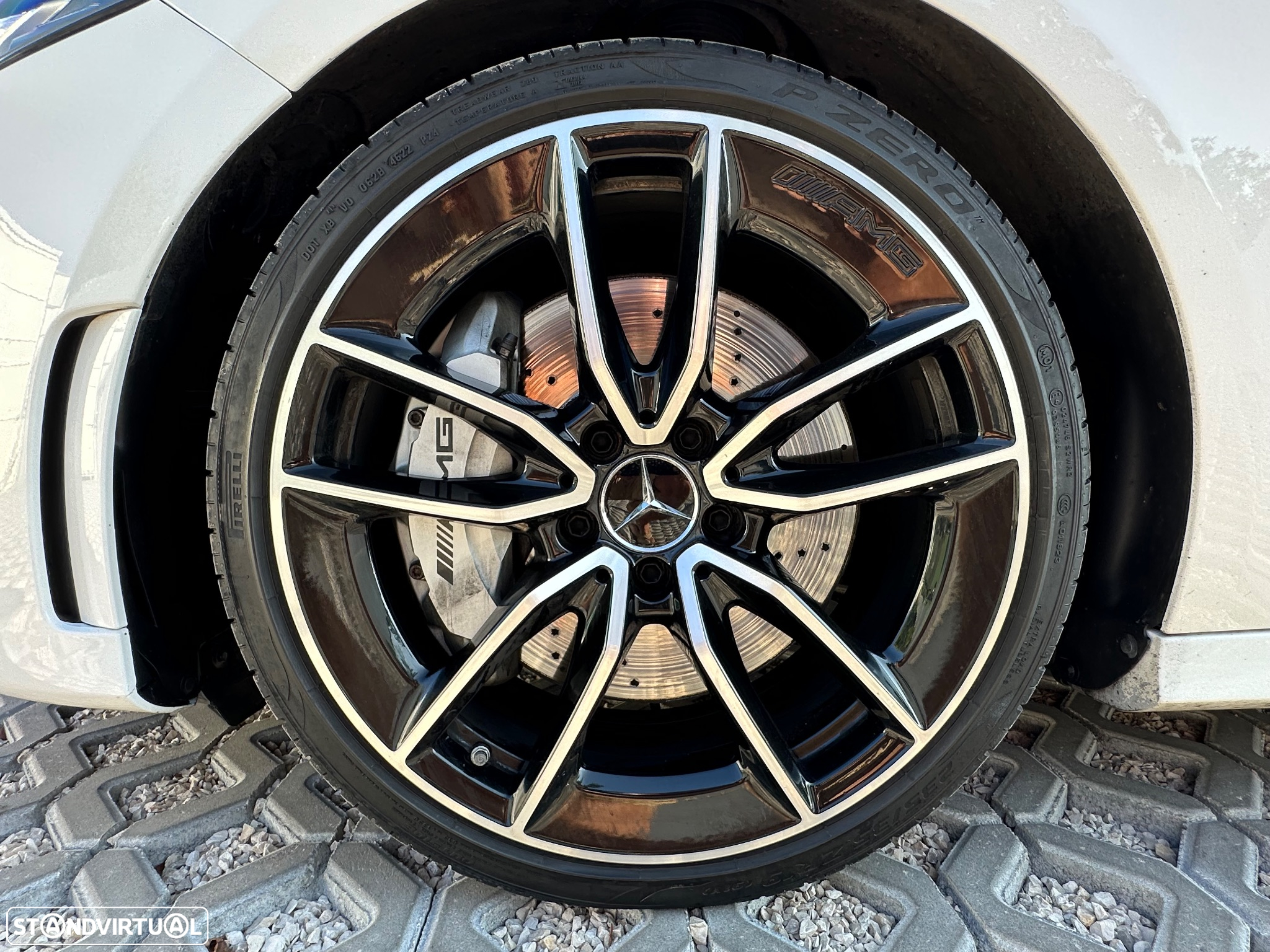 Mercedes-Benz A 35 AMG 4Matic Speedshift DCT 7G - 18