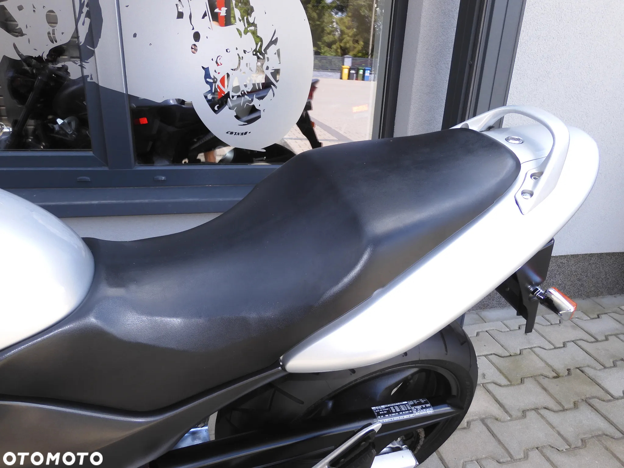 Honda Hornet - 25