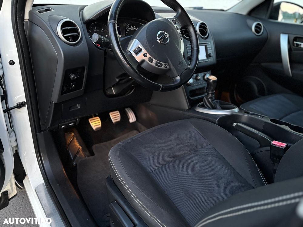 Nissan Qashqai - 12