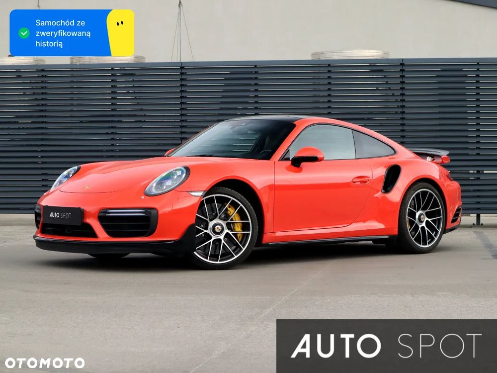 Porsche 911 Turbo S - 1