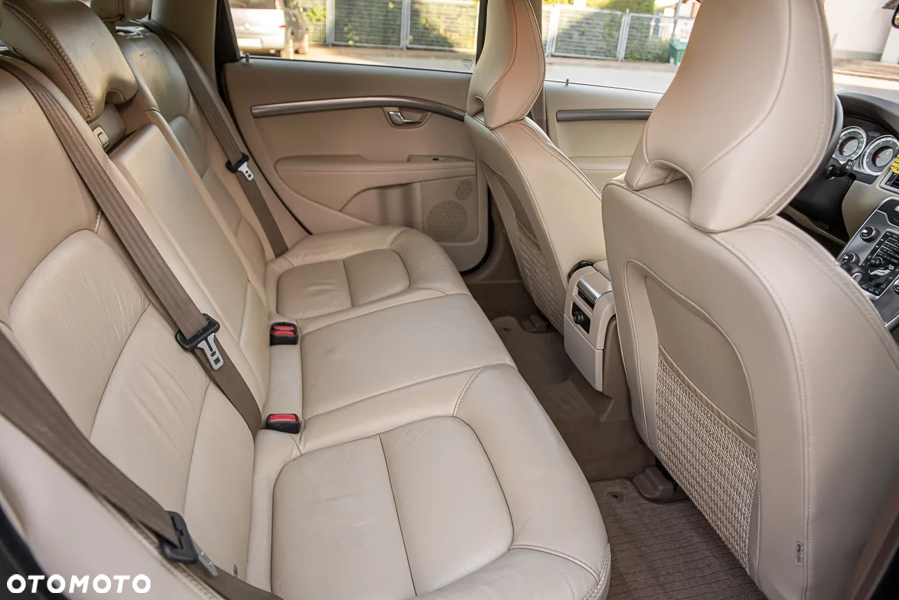 Volvo XC 70 D5 AWD Geartronic Summum - 31