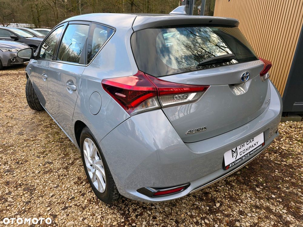 Toyota Auris - 5